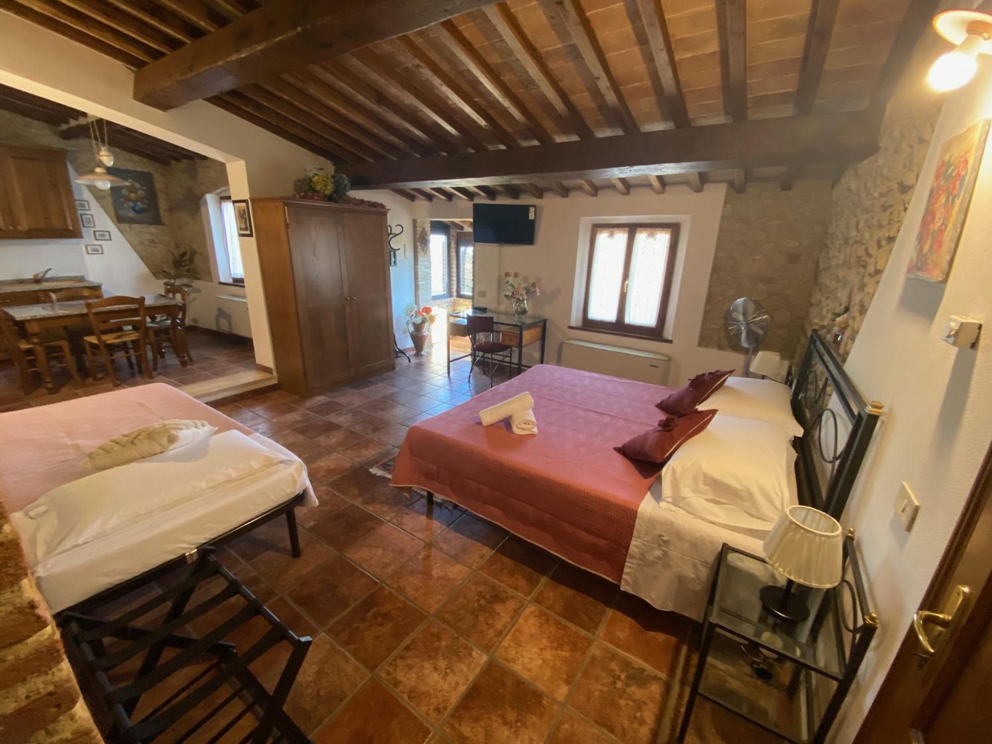 Casa Vacanze Etrusco سان جيمينيانو الغرفة الصورة